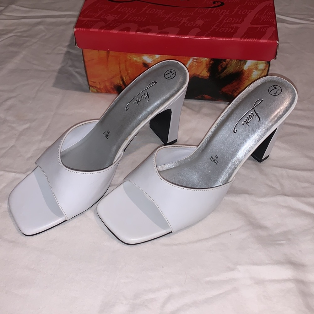 fioni white chunky sandal heels